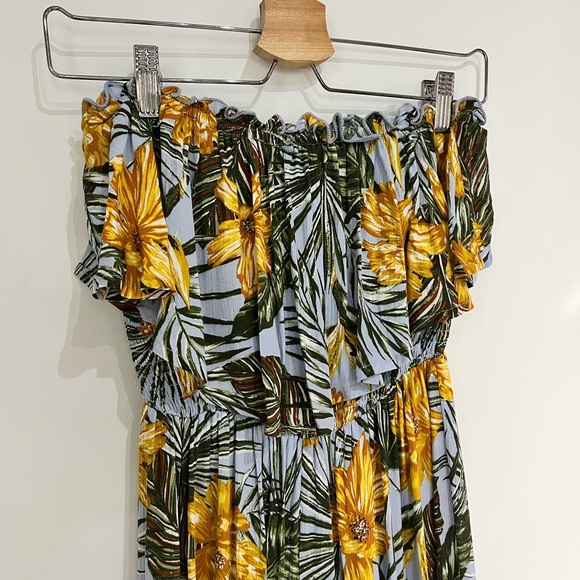 Hawaiian Print Strapless Romper by All In Favor - Picture 5 of 8